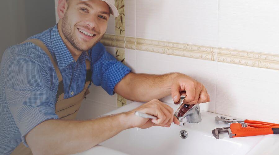 Professional clogged drains services in Edison, CA